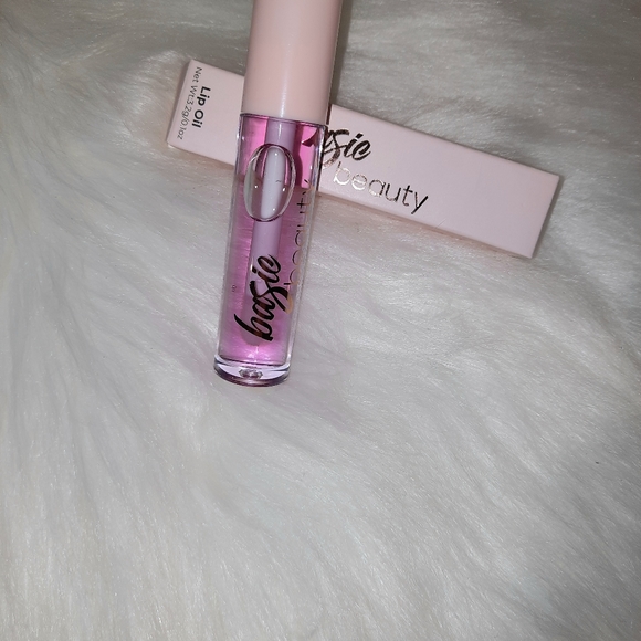 Basic Beauty Lip Oil💋 - Picture 6 of 6